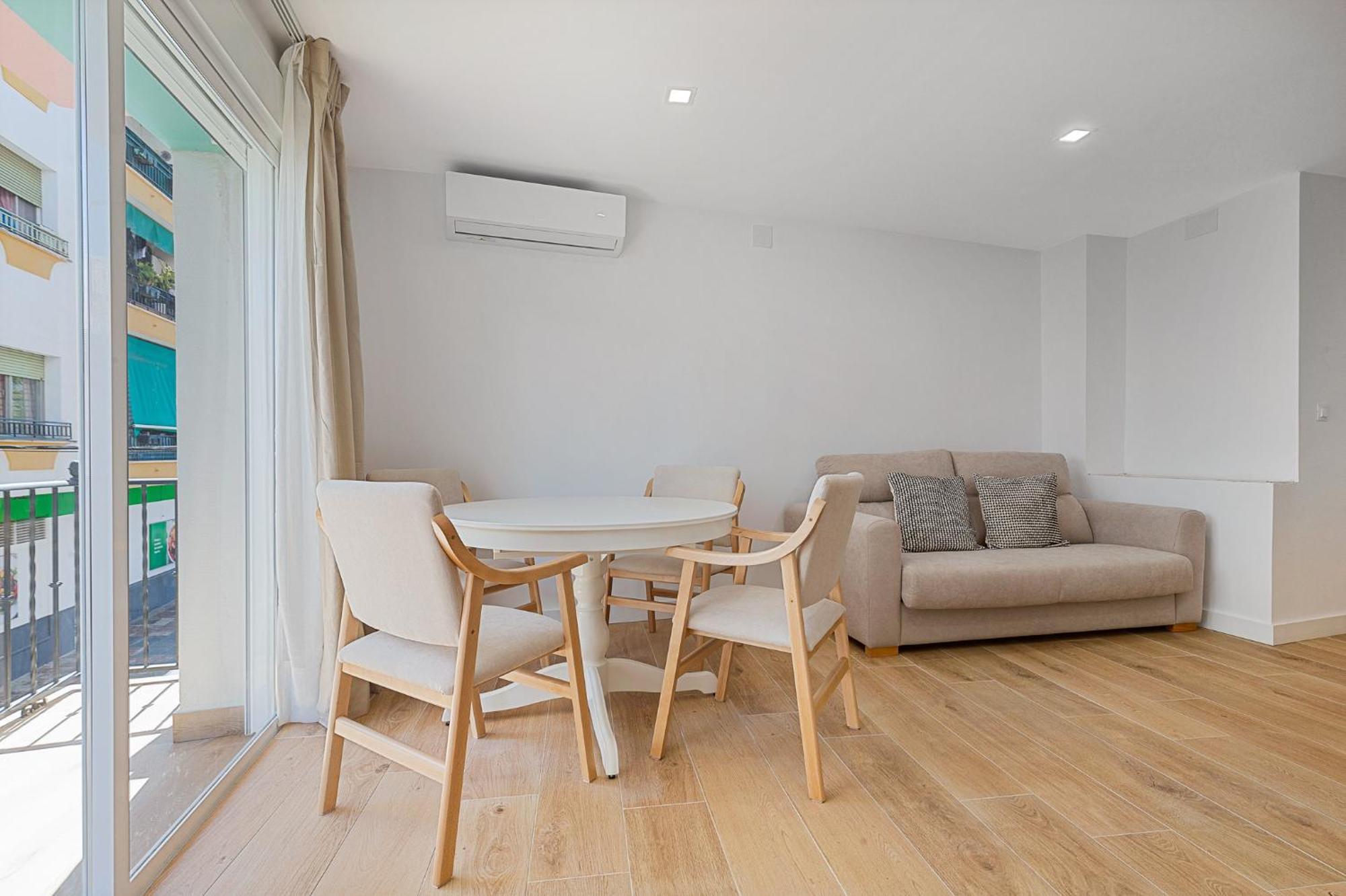 Dennilenni A Marbella Centro Apartment Bagian luar foto